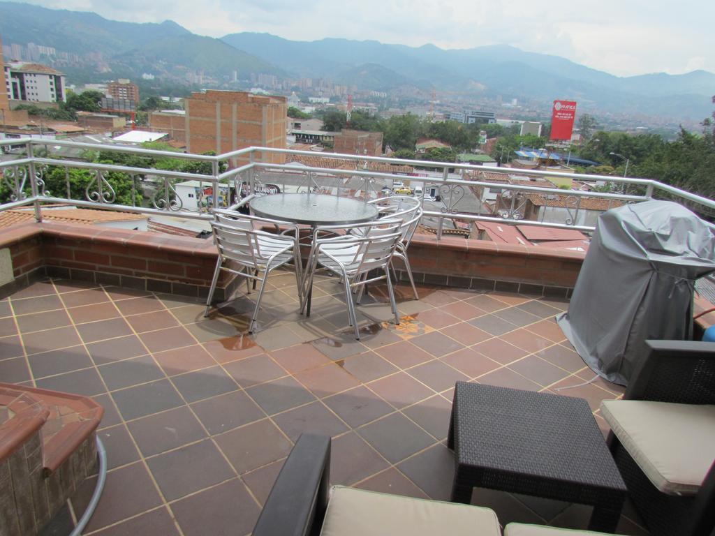 Apartamentos En El Poblado Medellin Exterior photo